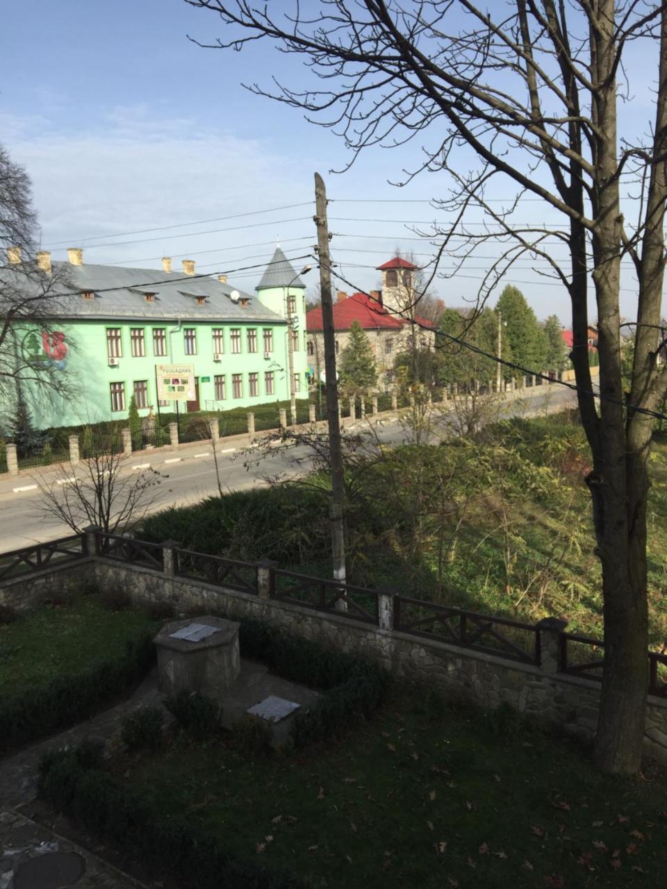 Dolche Vita Berehomet Buitenkant foto