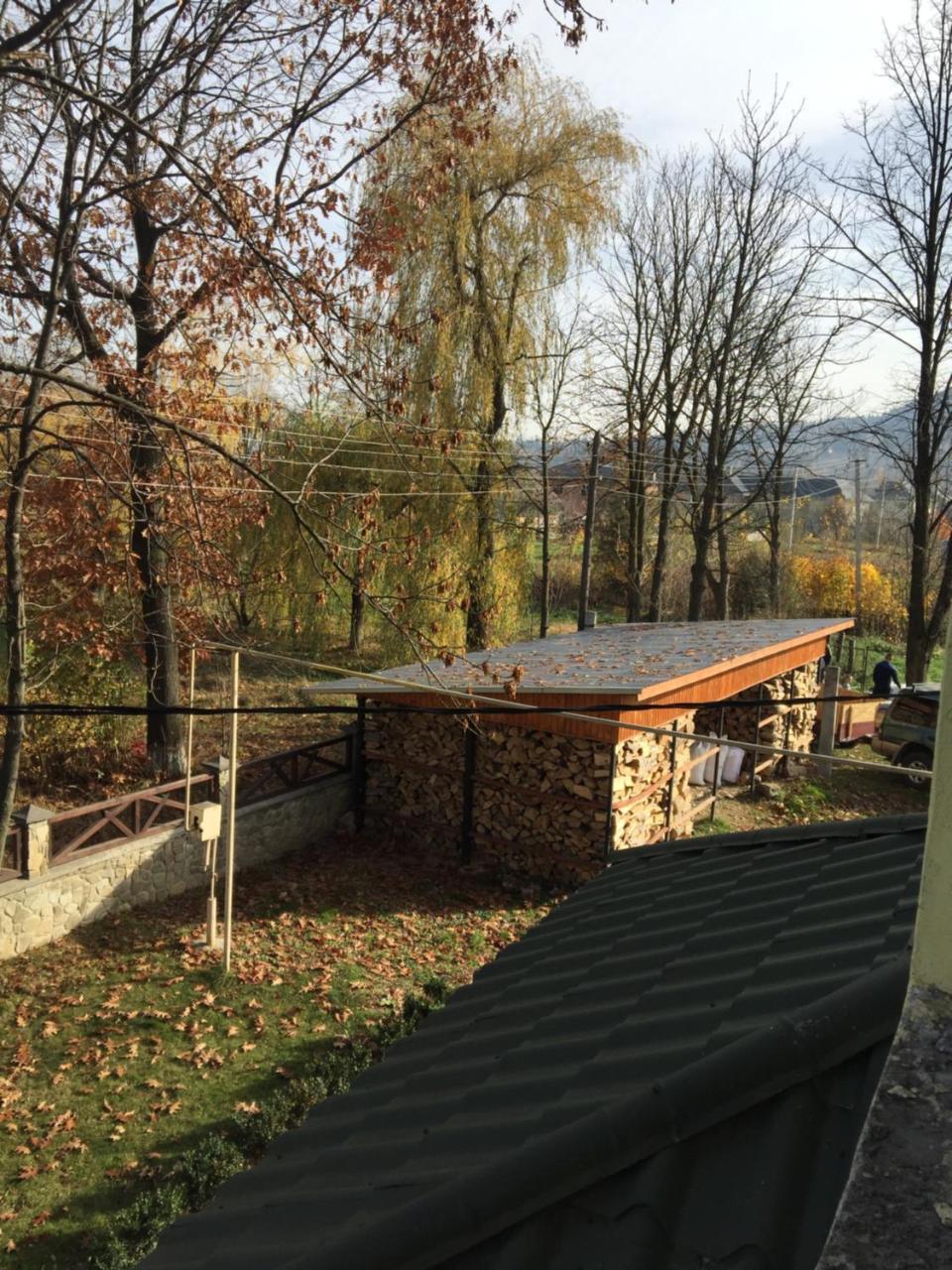 Dolche Vita Berehomet Buitenkant foto