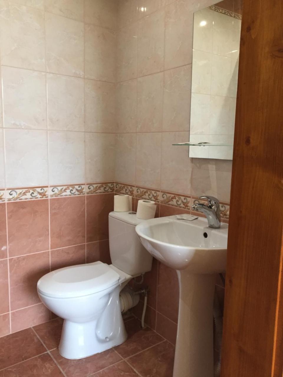 Dolche Vita Berehomet Buitenkant foto